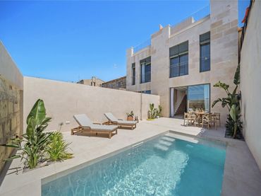 Casa rústica con piscina en venta en Ariany