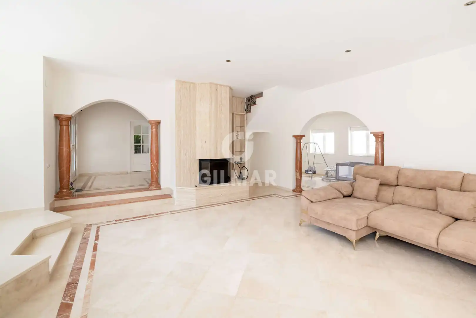 Sala de estar de Casa o chalet en venta en Estepona con Jardín privado y Piscina