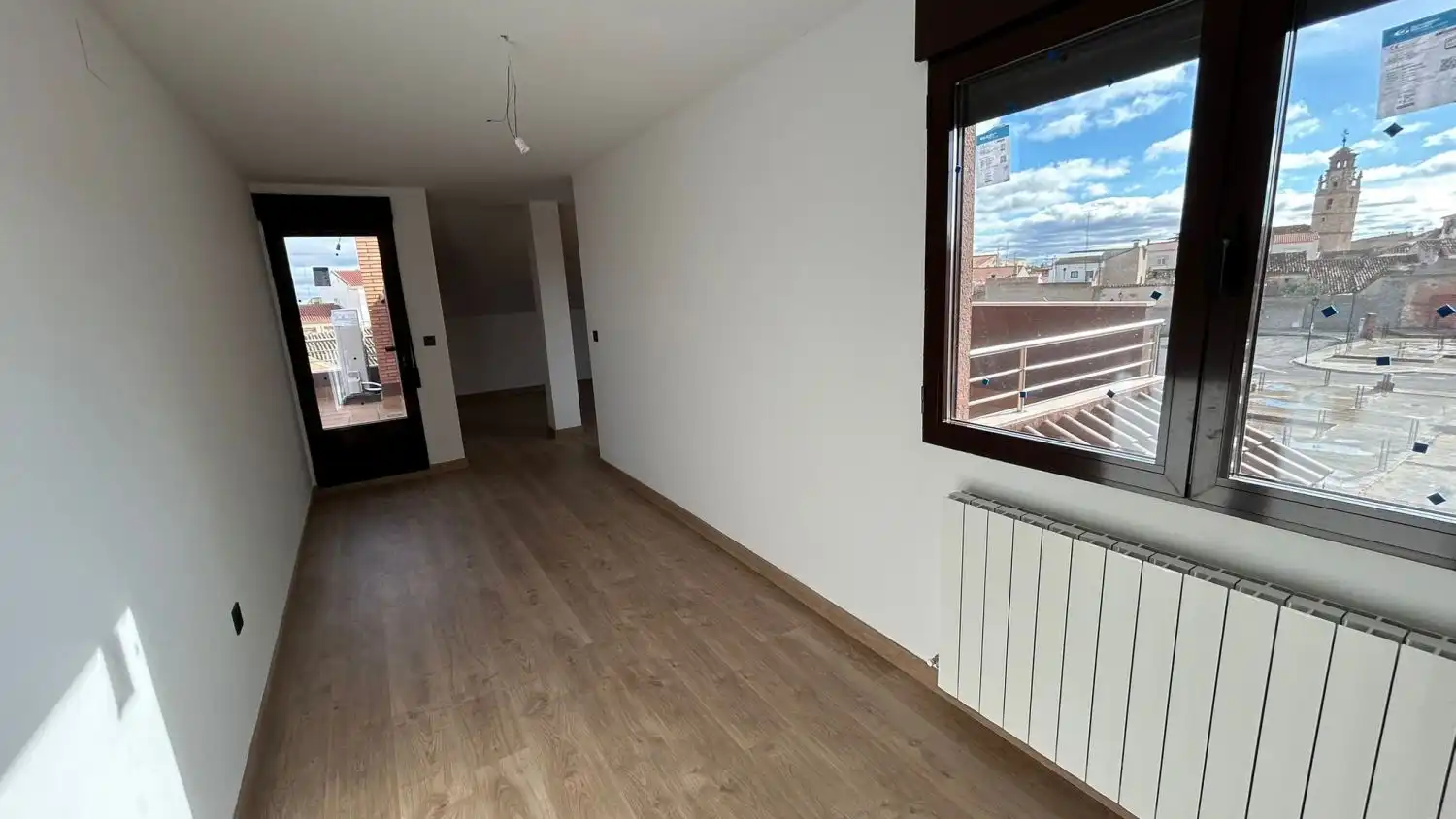 Schlafzimmer von Einfamilien-Reihenhaus zum Verkauf in La Gineta mit Klimaanlage, Heizung und Terrasse