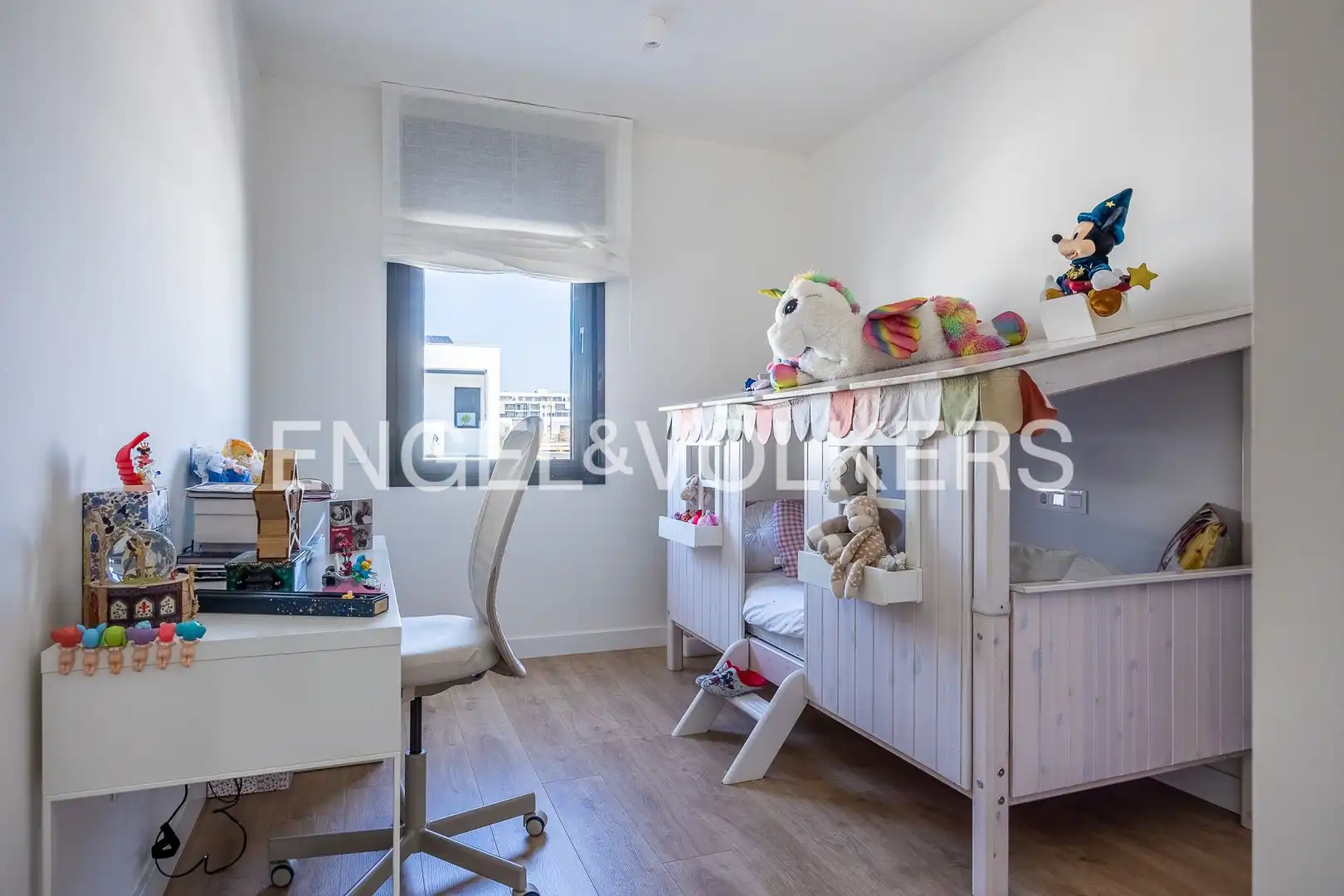 Bedroom of Detached homes for sale in Mairena del Aljarafe  with Air Conditioner, Heating and Private garden