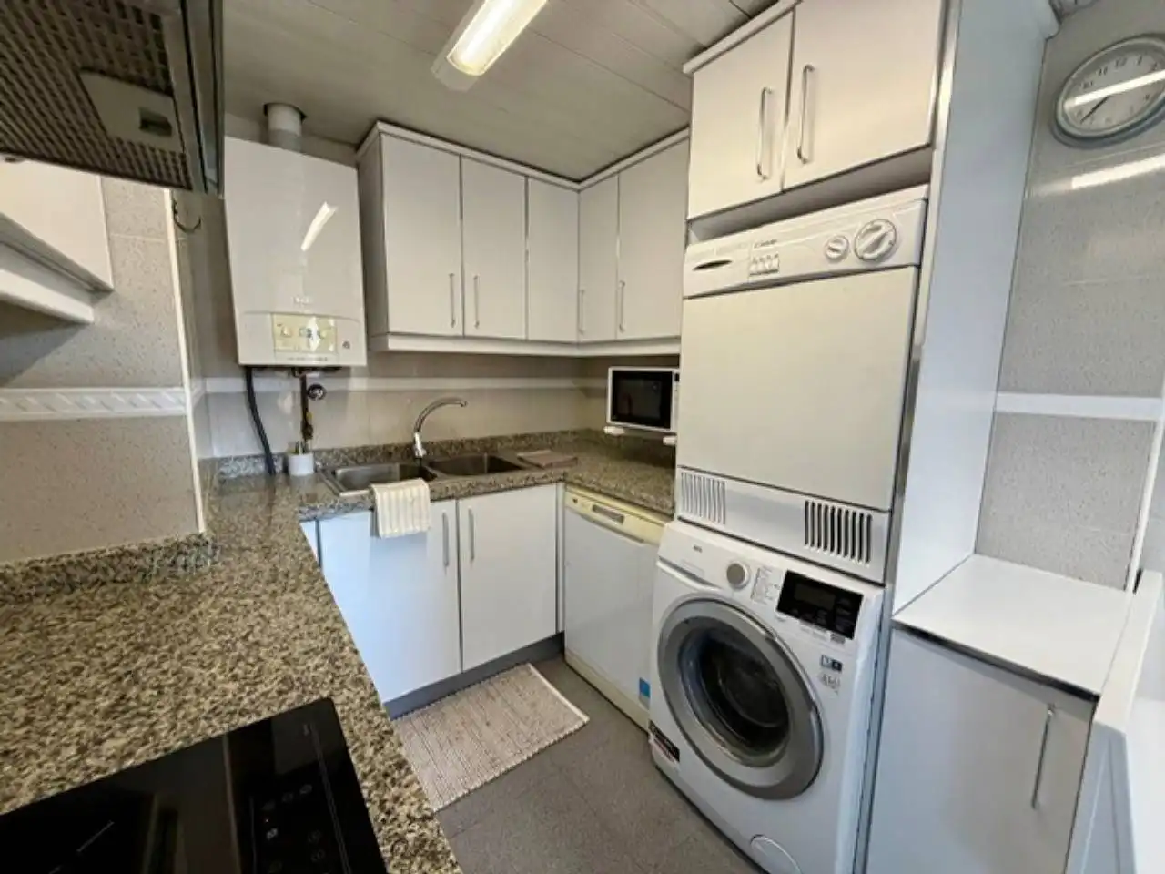 Cocina de Piso de alquiler en Sabadell con Aire acondicionado, Calefacción y Parquet