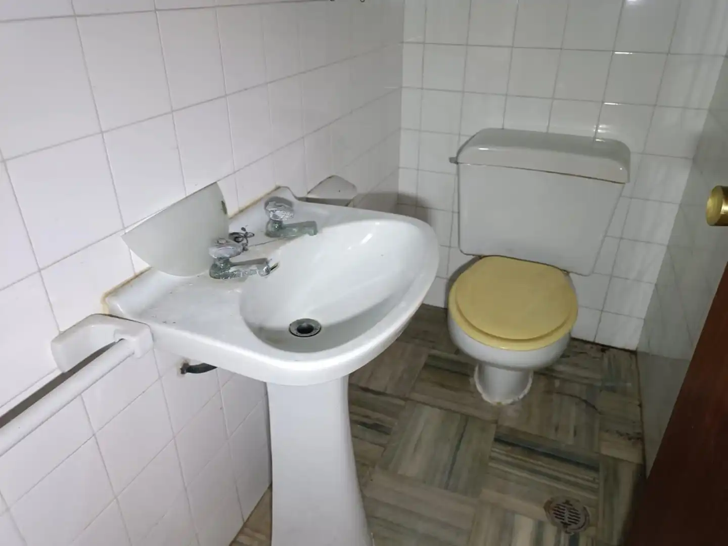Badezimmer von Wohnung zum Verkauf in Cuntis mit Terrasse