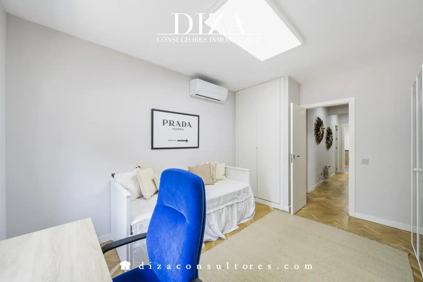 Bedroom of Houses for sale in Madrid  with Air Conditioner, Heating and Terrace