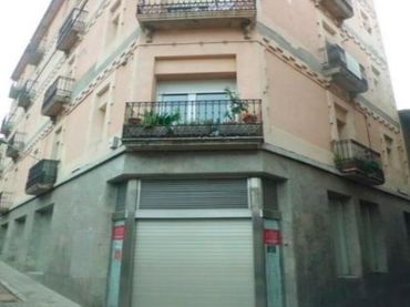Local comercial en venta en MONTSOLIS 1