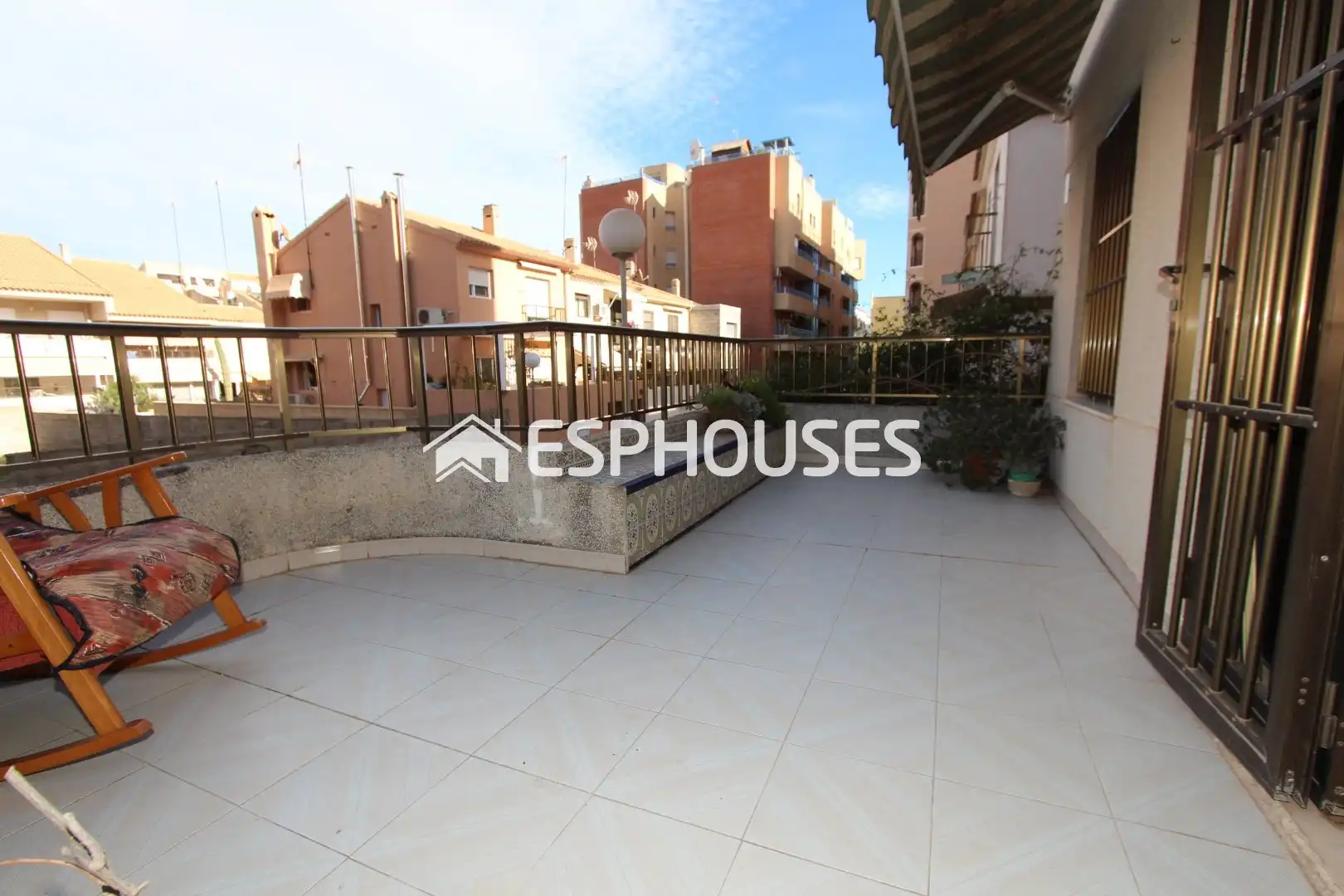 Casa pareada con terraza en venta en Pueblo, imagen 4