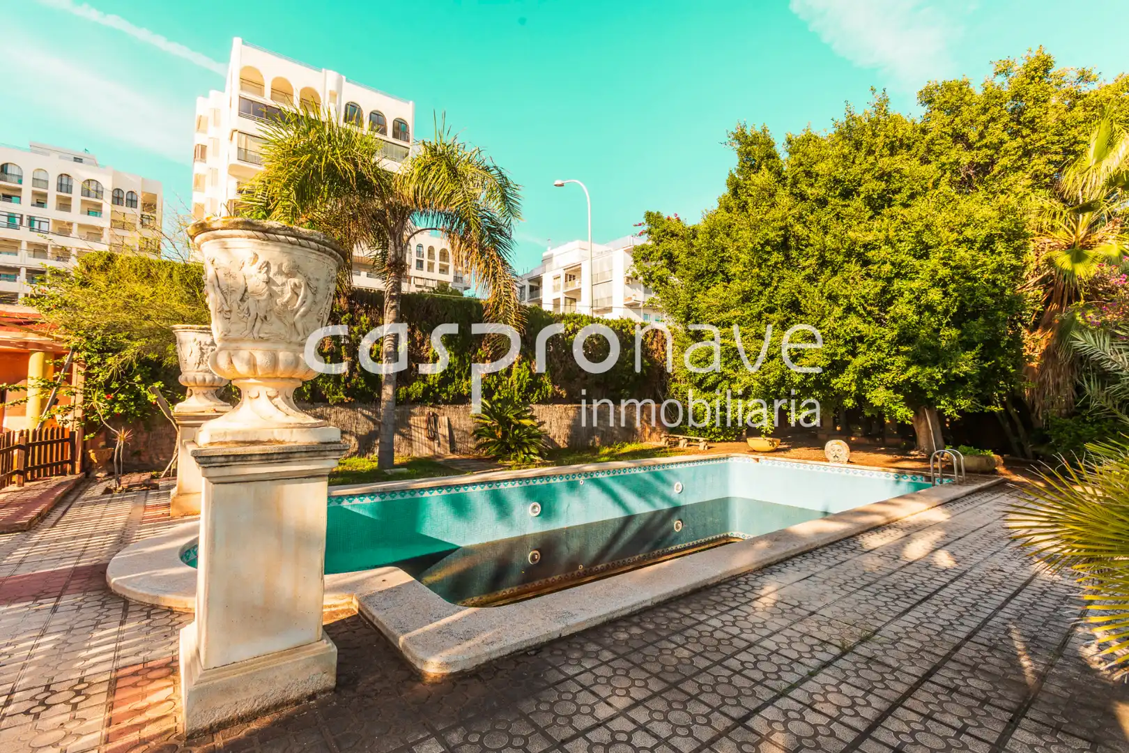 Piscina de Casa o xalet en venda en Benicasim / Benicàssim amb Calefacció, Jardí privat i Terrassa