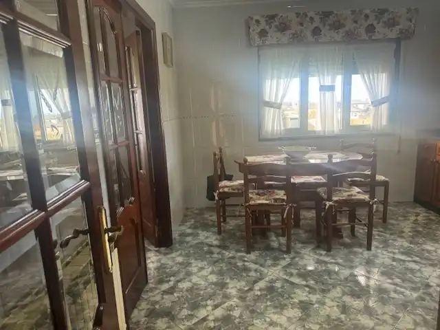 Menjador de Casa o xalet en venda en Castropol amb Calefacció, Jardí privat i Parquet
