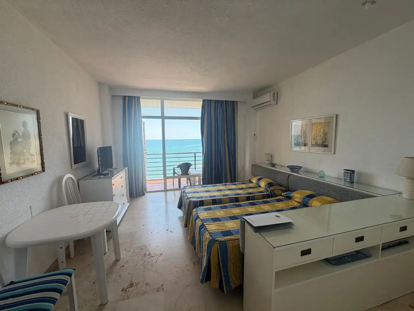 Schlafzimmer von Wohnung zum Verkauf in Torremolinos mit Klimaanlage, Terrasse und Gemeinschaftspool