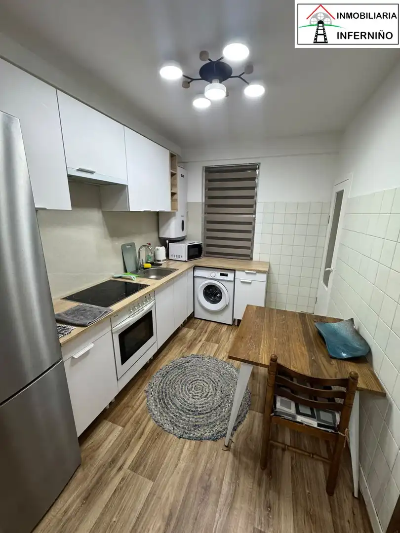 Küche von Wohnung zum Verkauf in Ferrol mit Abstellraum und Balkon