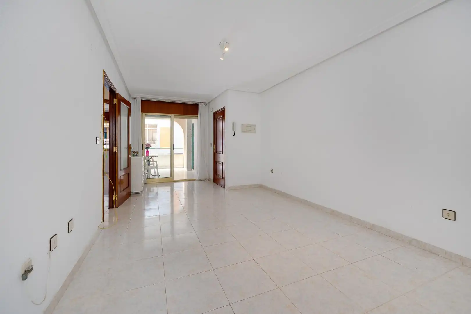 Apartamento en venta en Calle RAFAL, imagen 2