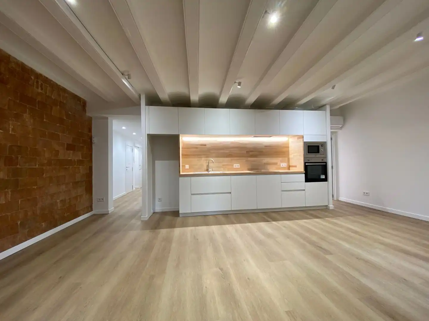 Cocina de Piso en venta en Barcelona con Aire acondicionado, Calefacción y Parquet