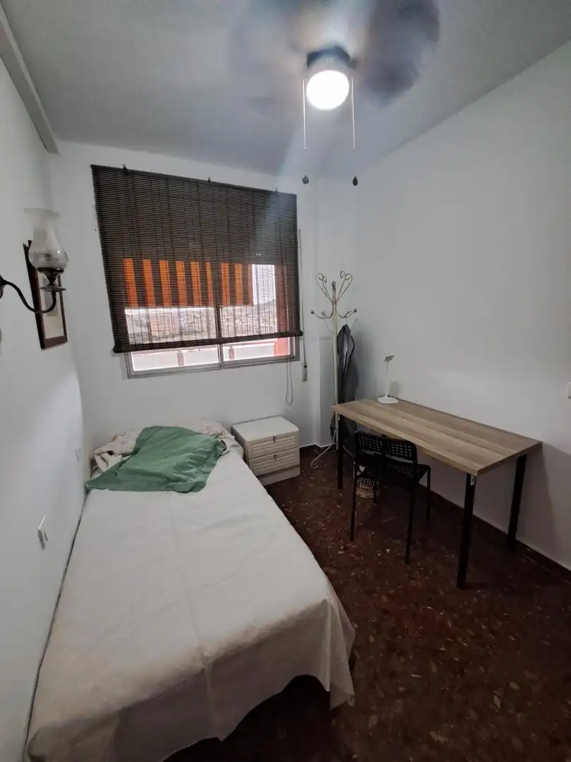 Piso con terraza en venta en Cruz de Humilladero, imagen 35
