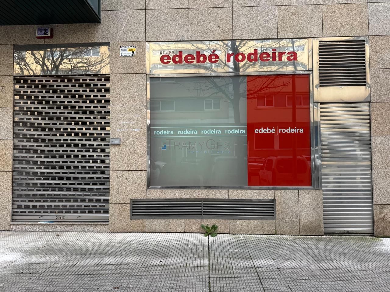 Exterior view of Premises to rent in Vigo   with Air Conditioner