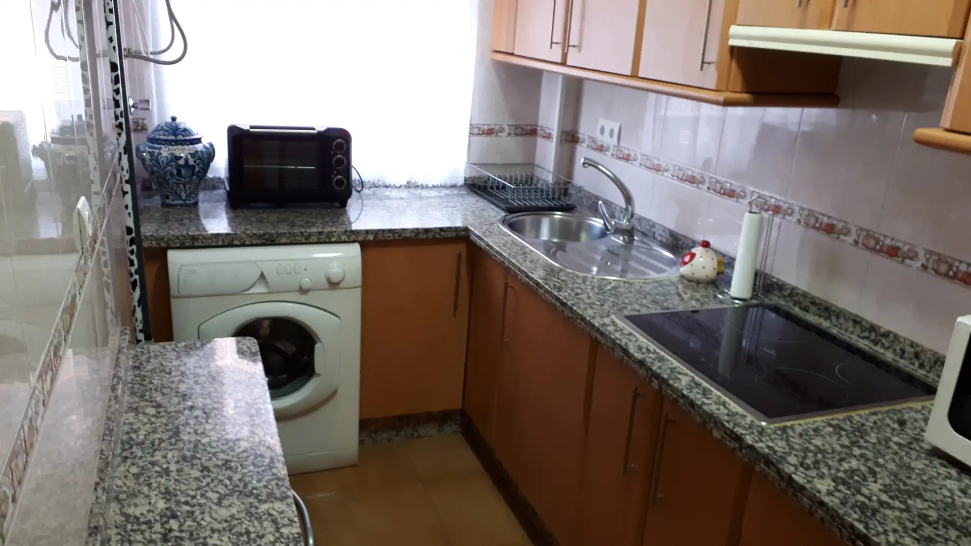 Kitchen of Flat for rent in Granada  with Air Conditioner, Heating and Furnished
