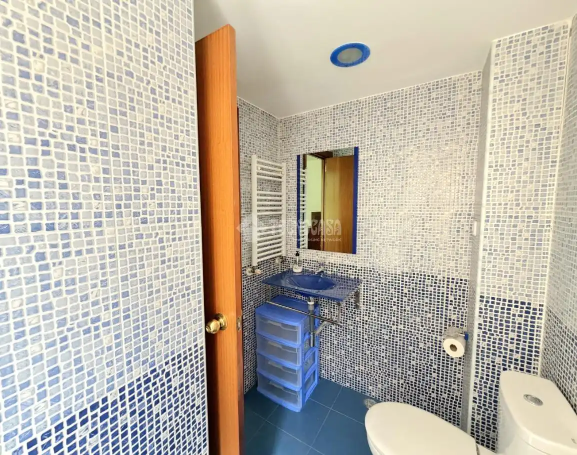 Badezimmer von Wohnung zum Verkauf in Madrid mit Heizung und Gemeinschaftspool
