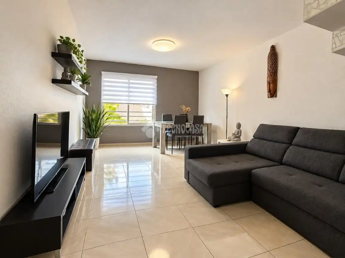 Sala de estar de Piso en venta en Adeje con Balcón