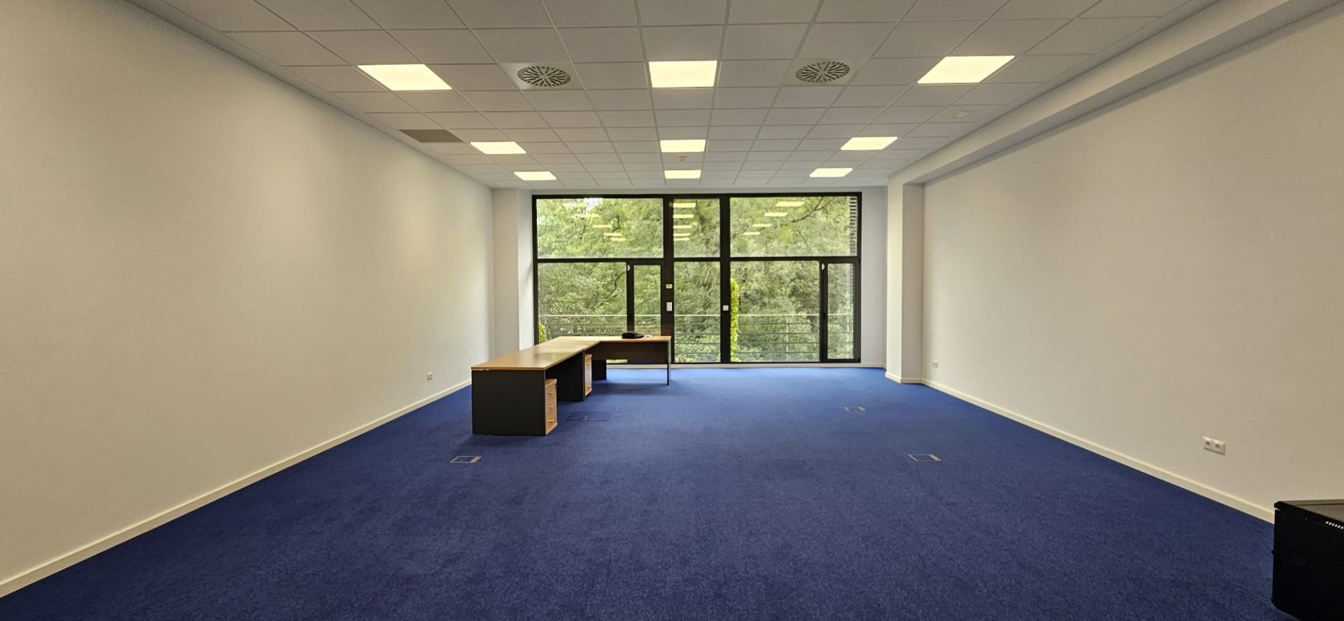 Oficina en venda en Donostia - San Sebastián  amb Aire condicionat, Calefacció i Terrassa