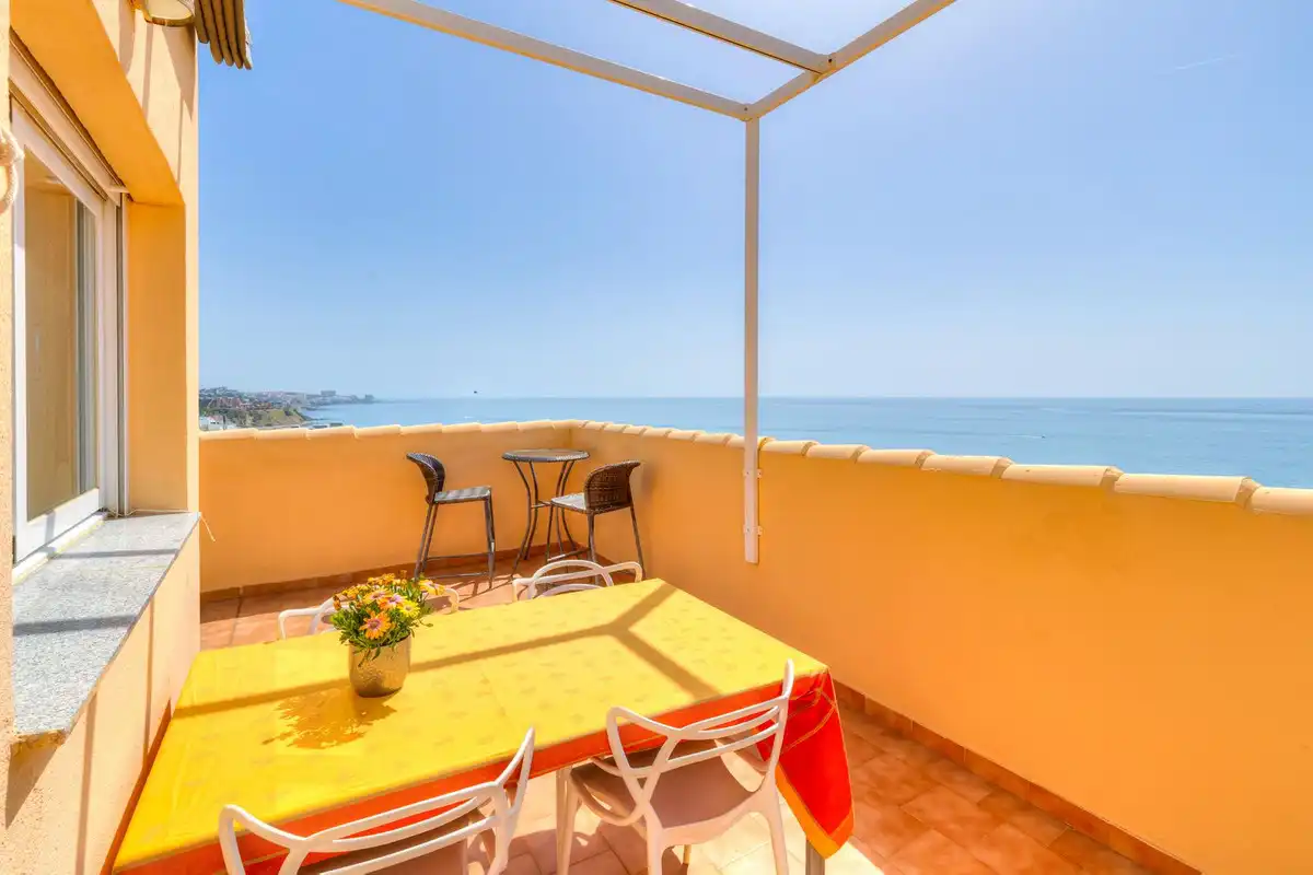 Penthouse with pool for sale in Las Gaviotas  - Carvajal, imagen 2