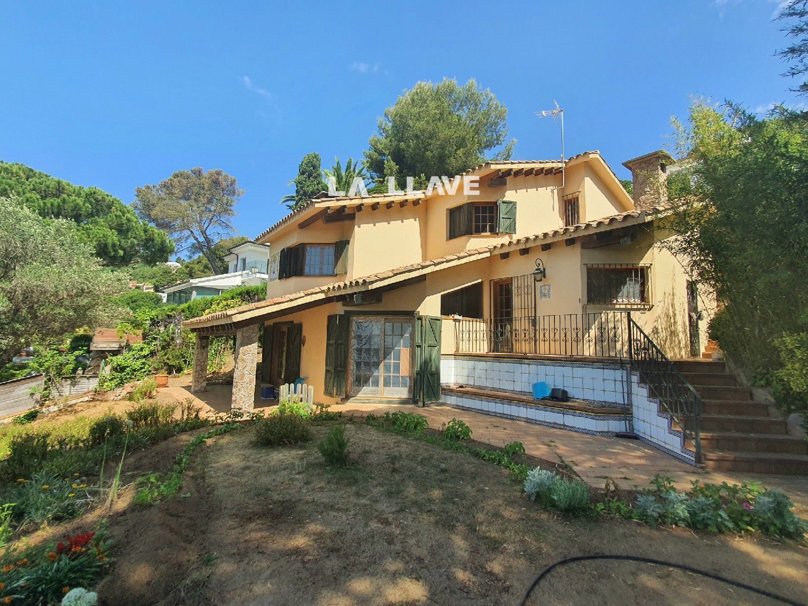 Exterior view of House or chalet for sale in Blanes  with Terrace, Swimming Pool and Community pool