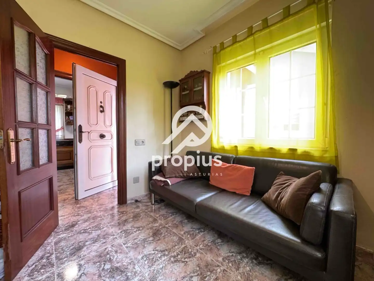 Living room of Houses for sale in Avilés  with Heating, Private garden and Parquet flooring