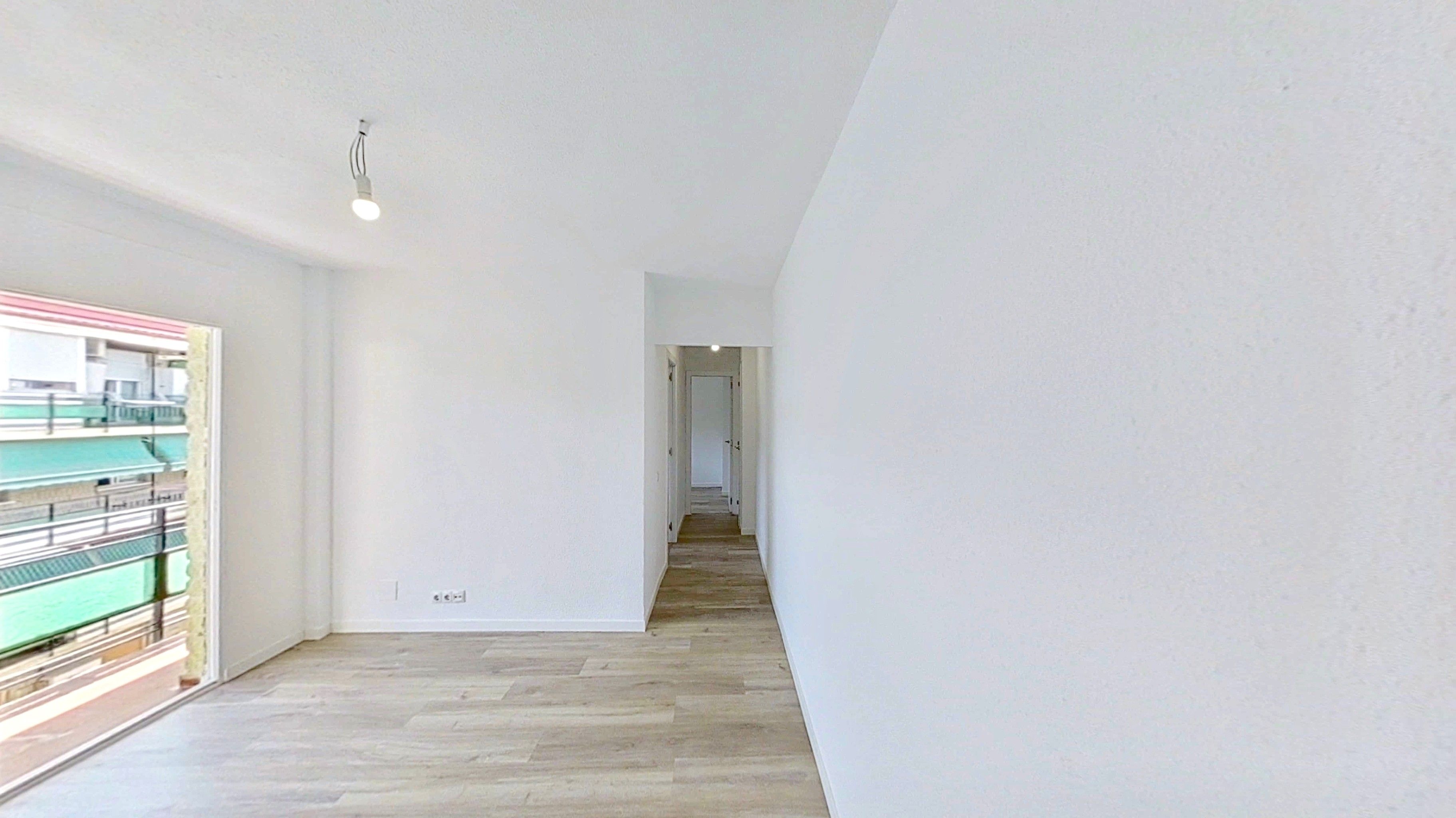 Apartamento de alquiler en  Madrid Capital con Terraza, Horno y Se aceptan mascotas
