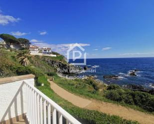 Exterior view of Apartment to rent in Llançà  with Terrace and Furnished