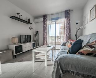 Dormitori de Apartament de lloguer en La Manga del Mar Menor amb Terrassa i Piscina