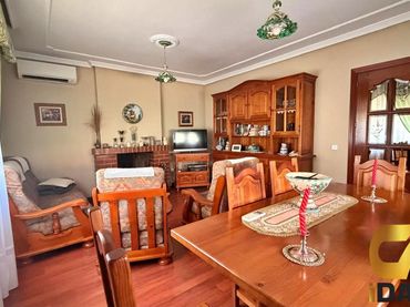 Casa amb jardí en venda a Carranque