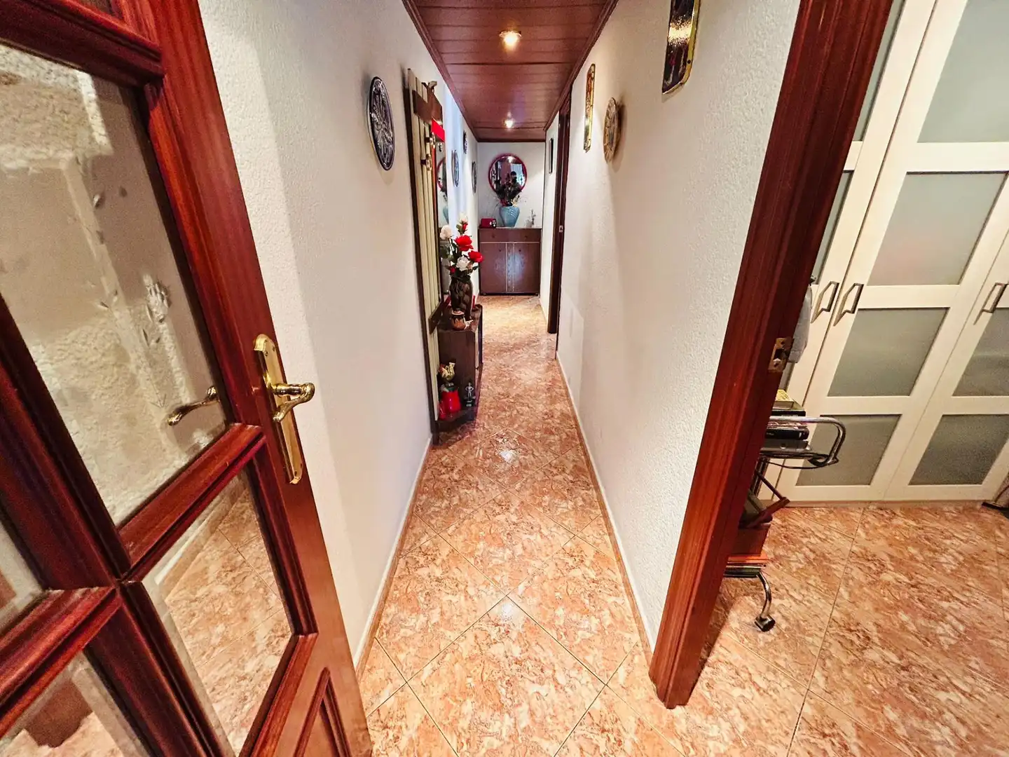 Piso en venta en L'Hospitalet de Llobregat con Amueblado y Balcón