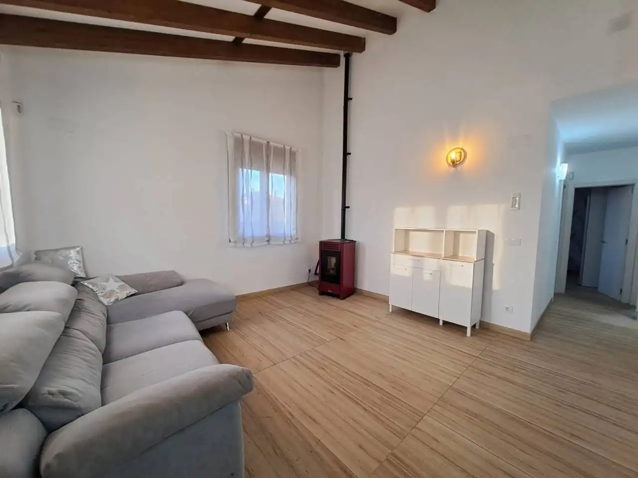 Sala d'estar de Casa o xalet en venda en Villalonquéjar