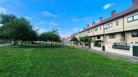 Foto 3 von Einfamilien-Reihenhaus zum Verkauf in Campus Norte - San Caetano, Santiago de Compostela
