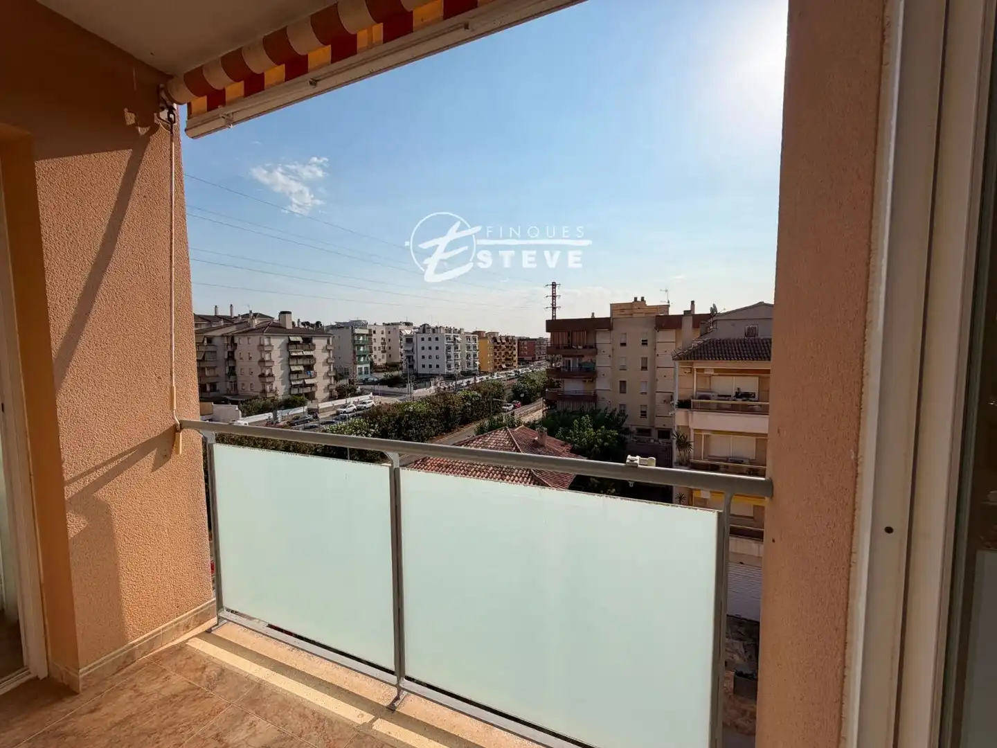 Terrasse von Dachboden zum Verkauf in Calafell mit Klimaanlage, Heizung und Terrasse