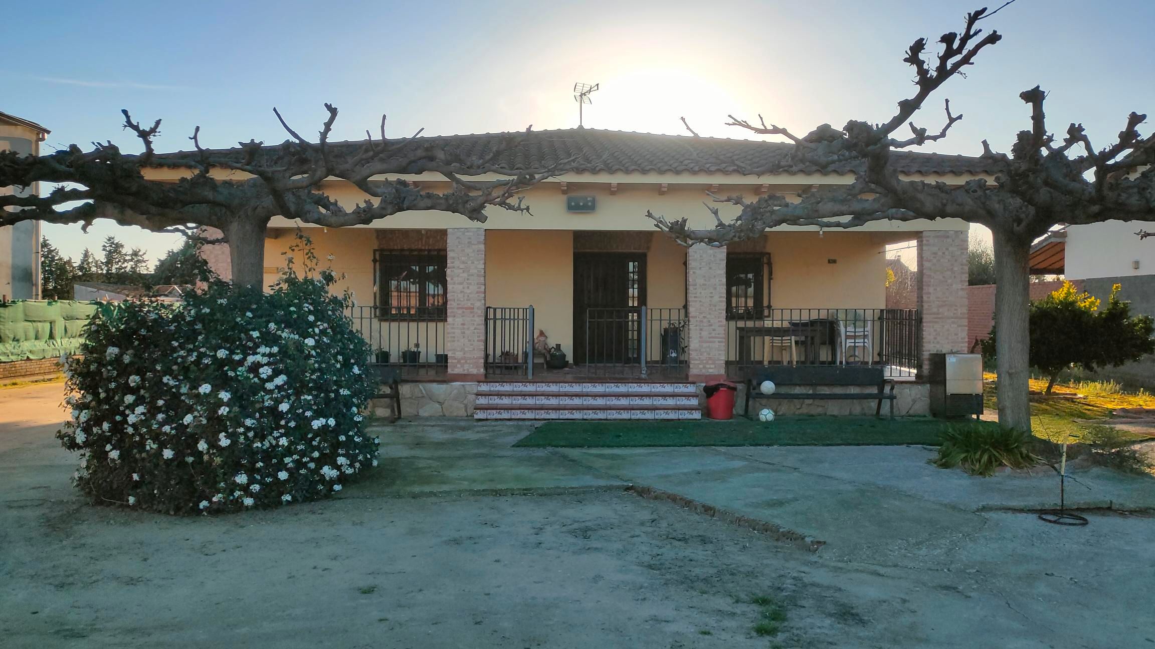 Exterior view of House or chalet for sale in Talavera de la Reina  with Air Conditioner, Heating and Private garden