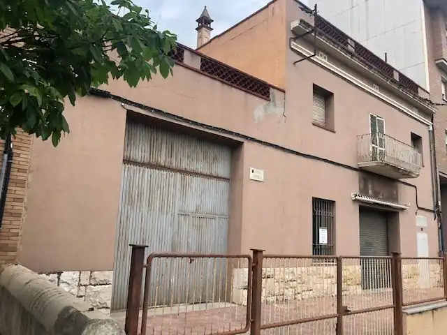 Vista exterior de Residencial en venda en Figueres