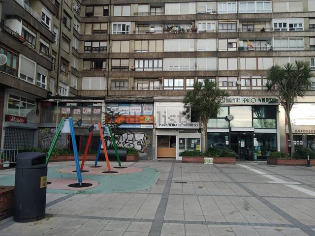 Local comercial en Venta en Castilla - Hermida