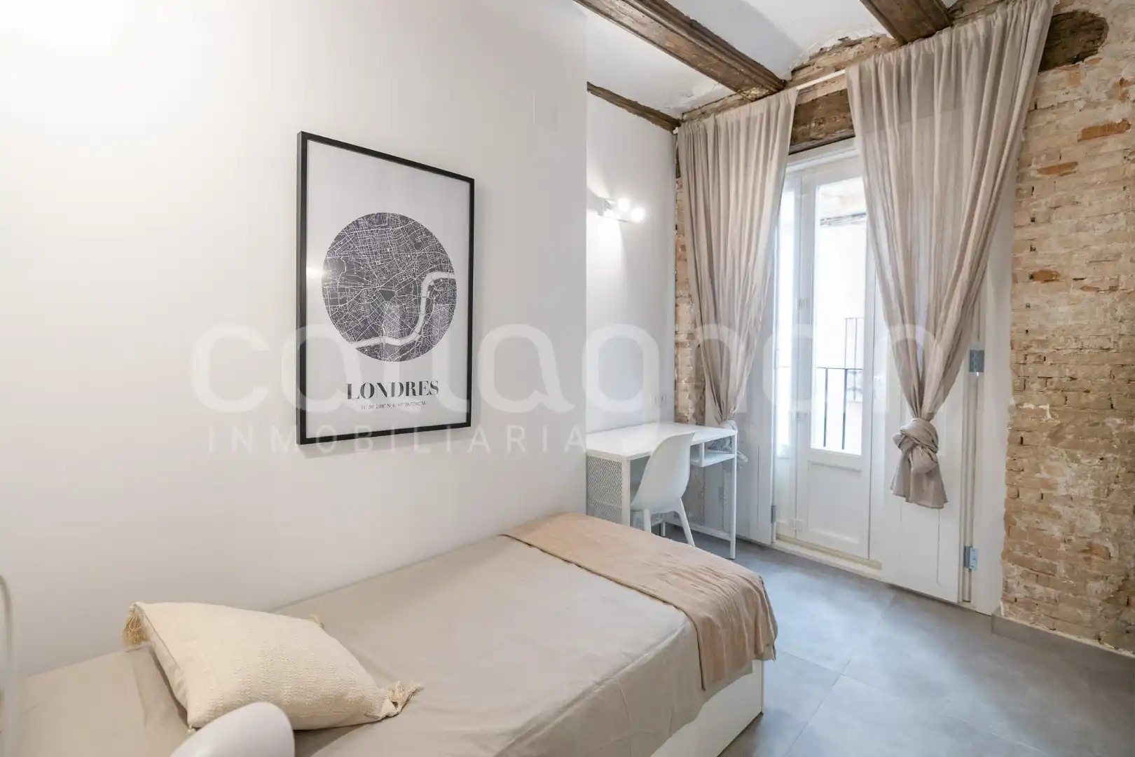 Bedroom of Buildings for sale in Valencia