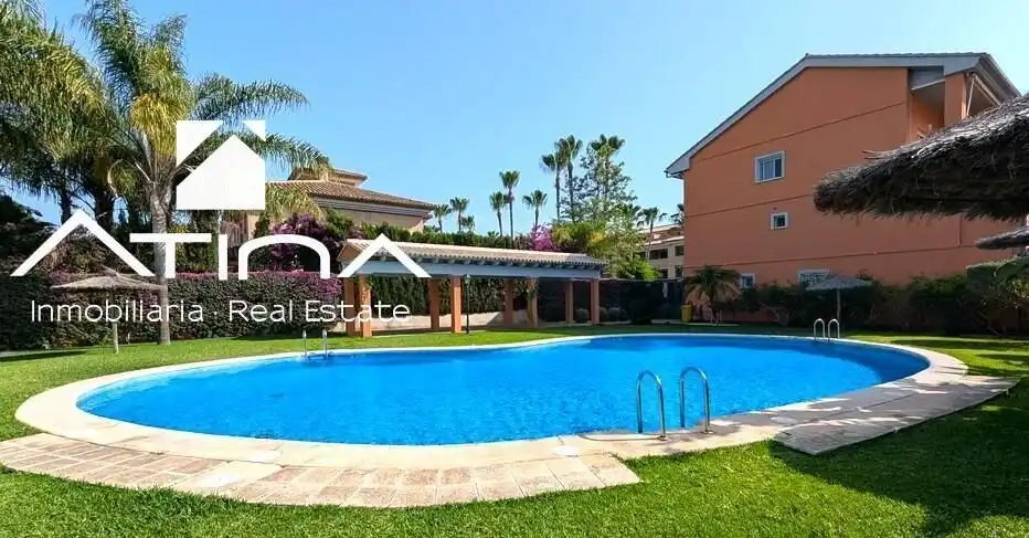 Vista exterior de Dúplex en venda en Jávea / Xàbia amb Aire condicionat, Terrassa i Traster