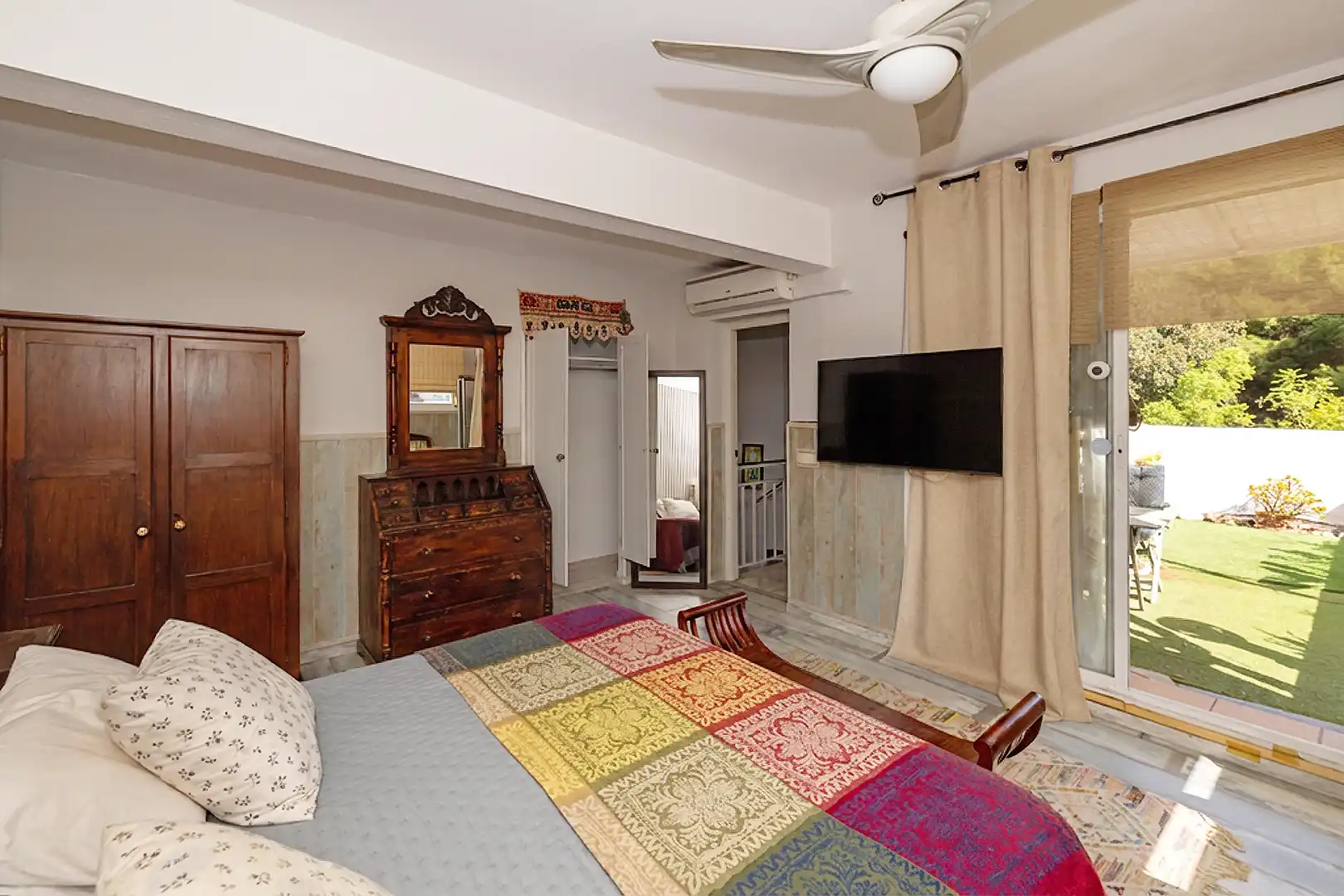 Dormitori de Casa adosada en venda en Marbella amb Aire condicionat, Calefacció i Terrassa