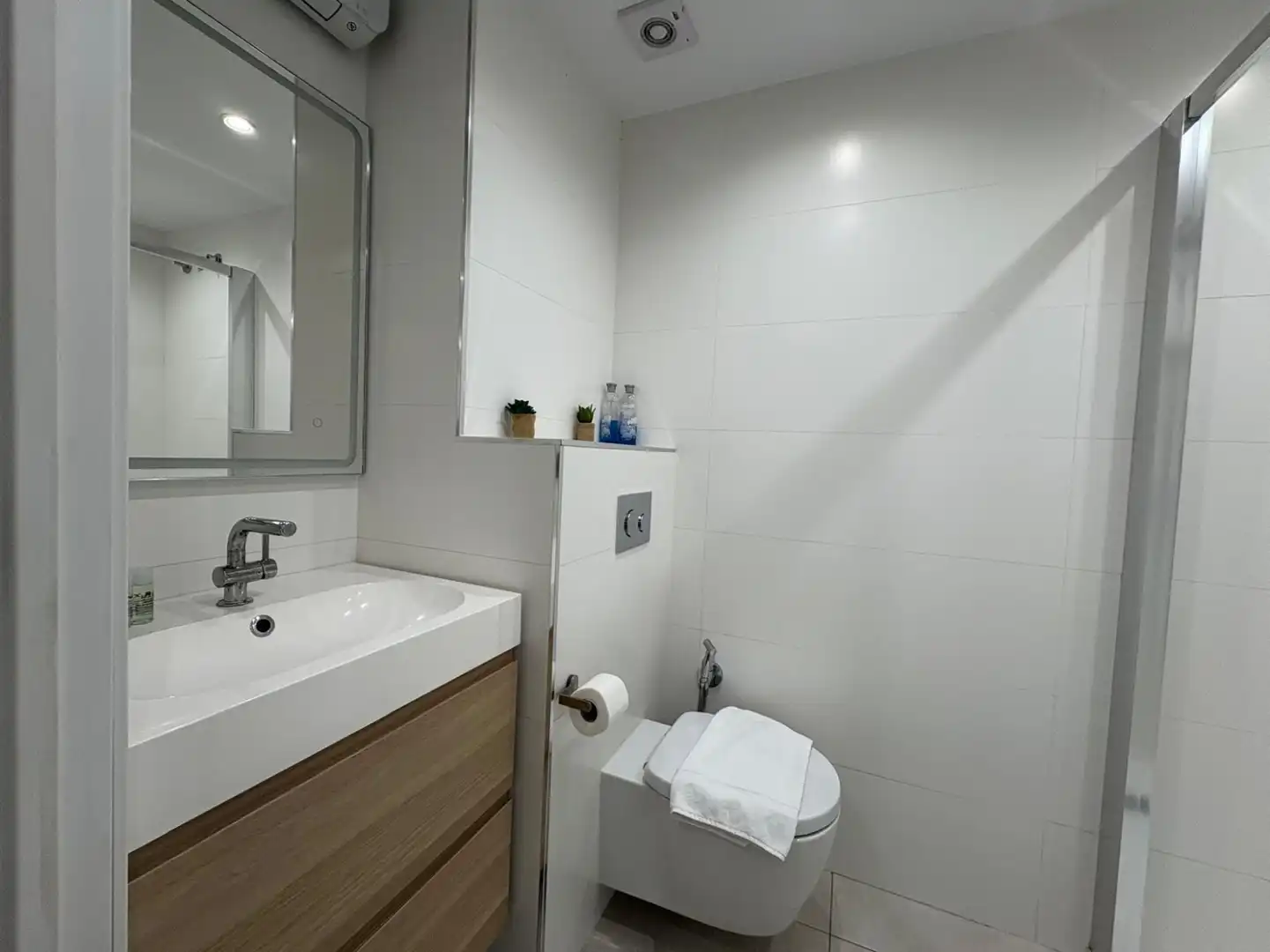Baño de Piso en venta en Valencia con Aire acondicionado, Calefacción y Balcón