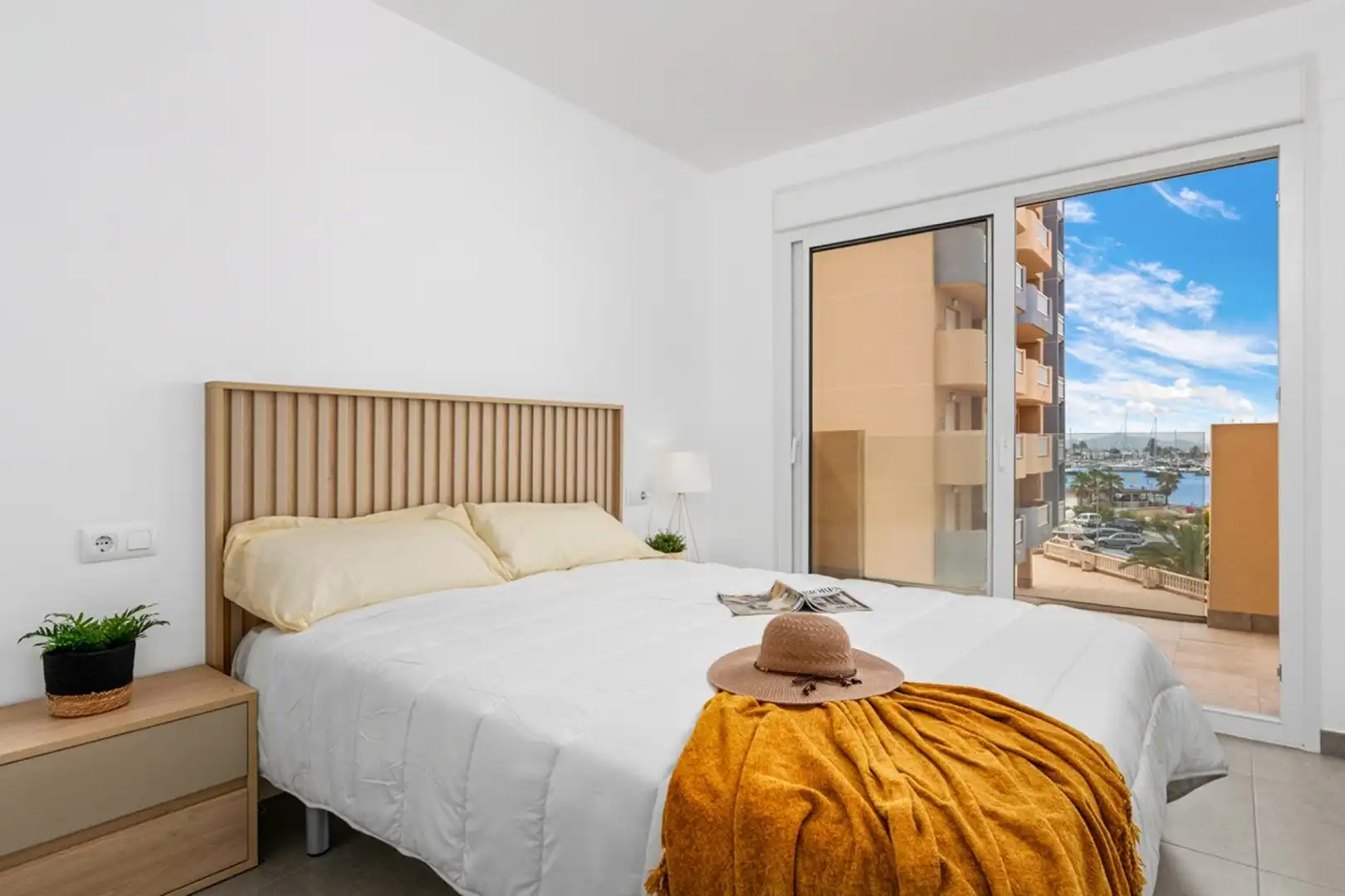 Habitación de Piso en venta en La Manga del Mar Menor con Aire acondicionado, Calefacción y Jardín privado