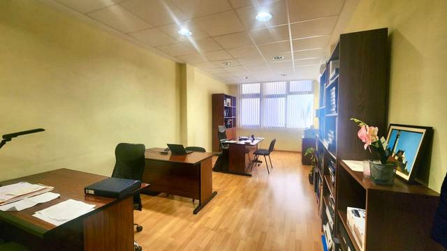 Local comercial en Venta en Los Almendros - Son Rapinya