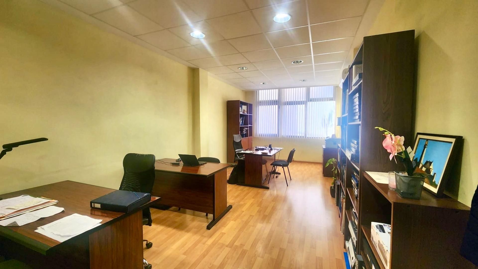 Premises for sale in  Palma de Mallorca  with Air Conditioner and Furnished