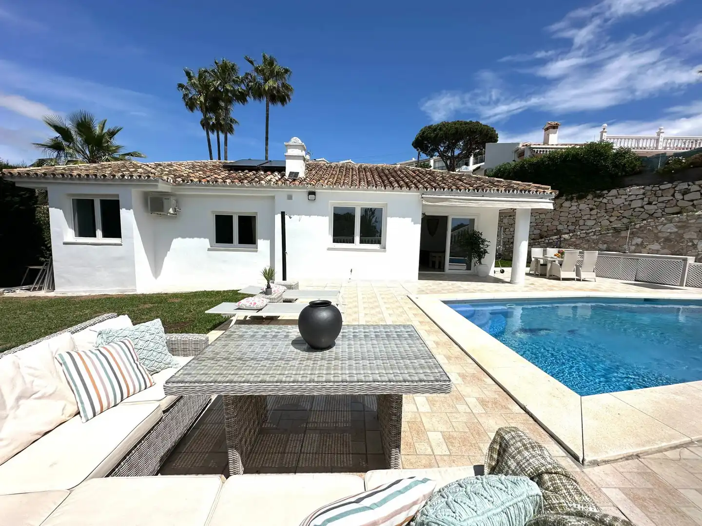 Houses for rent in El Faro de Calaburra - Chaparral