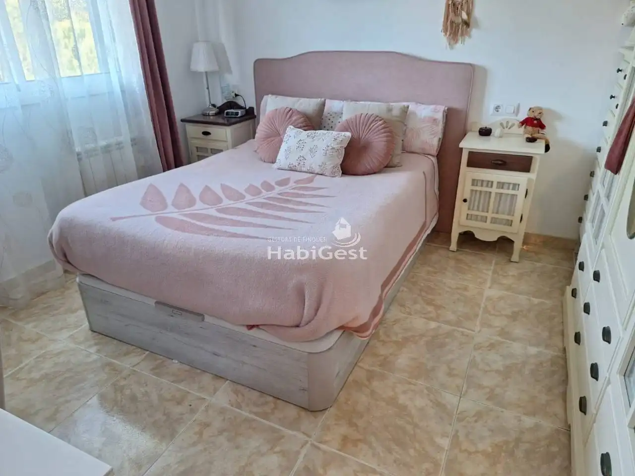 Dormitori de Casa o xalet en venda en Vilobí d'Onyar amb Aire condicionat, Calefacció i Jardí privat