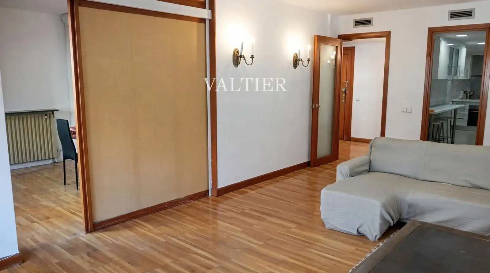 Bedroom of Flat for rent in Chamberí