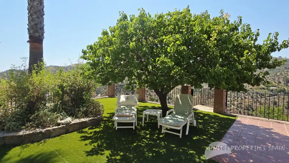 Terrace of Houses for sale in Cómpeta  with Air Conditioner, Private garden and Swimming Pool