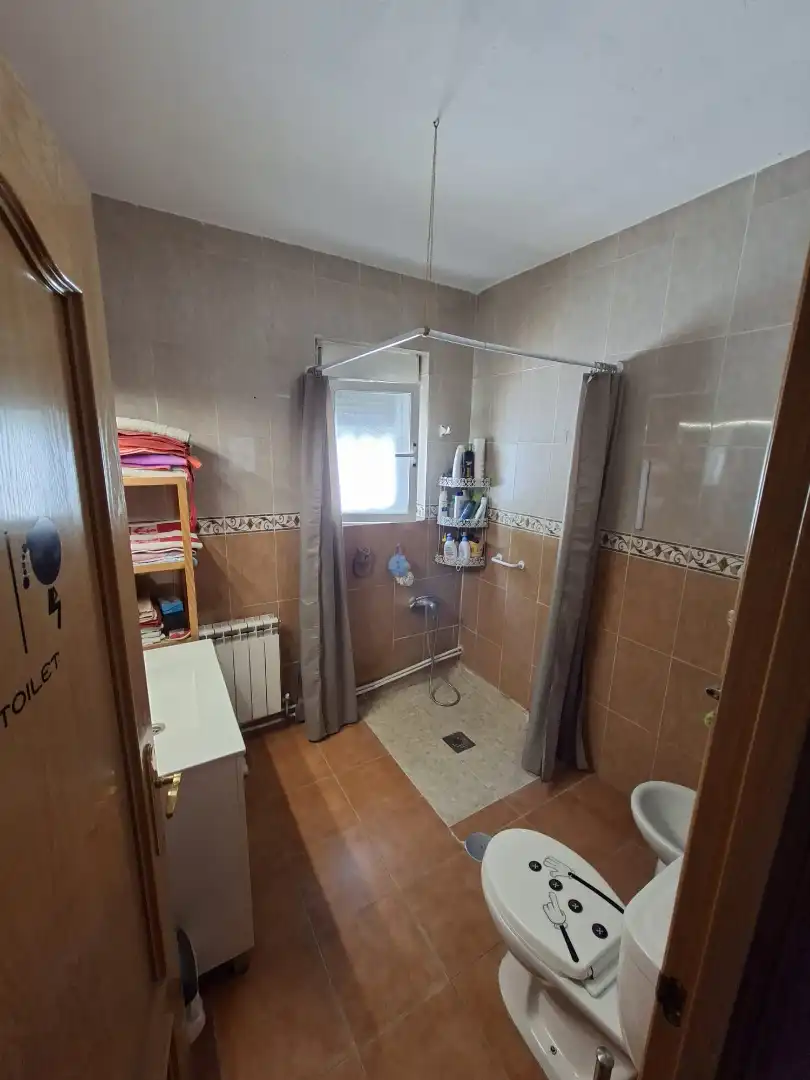 Baño de Casa o chalet en venta en Ugena con Aire acondicionado, Calefacción y Jardín privado
