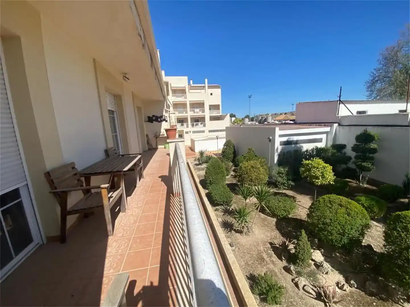 Vista exterior de Piso en venta en Baena con Aire acondicionado, Jardín privado y Trastero