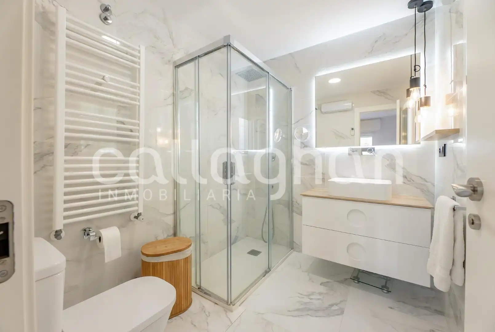 Baño de Casa o chalet en venta en L'Eliana con Aire acondicionado, Calefacción y Piscina