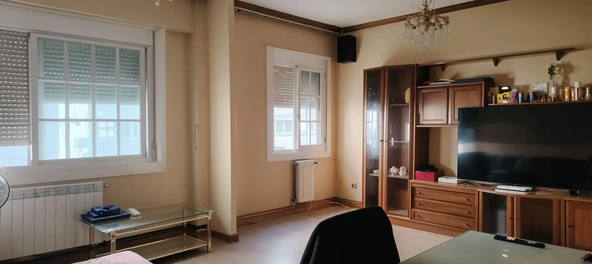 Schlafzimmer von Wohnung zum Verkauf in Vigo  mit Möbliert